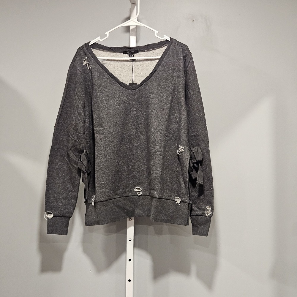 NWT Romeo & Juliet Couture Size M Distressed Sweatshirt Dk Gray Side Slit & Ties